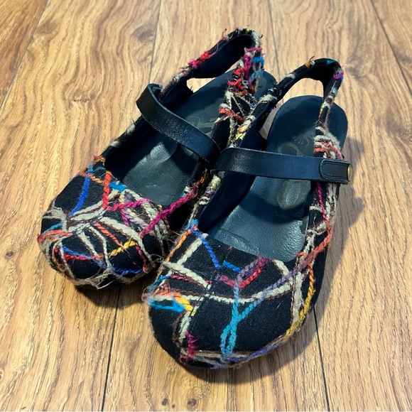 OTBT Salem Slingback Clogs Black Multicolored | Ladies Size 8 - Picture 2 of 10